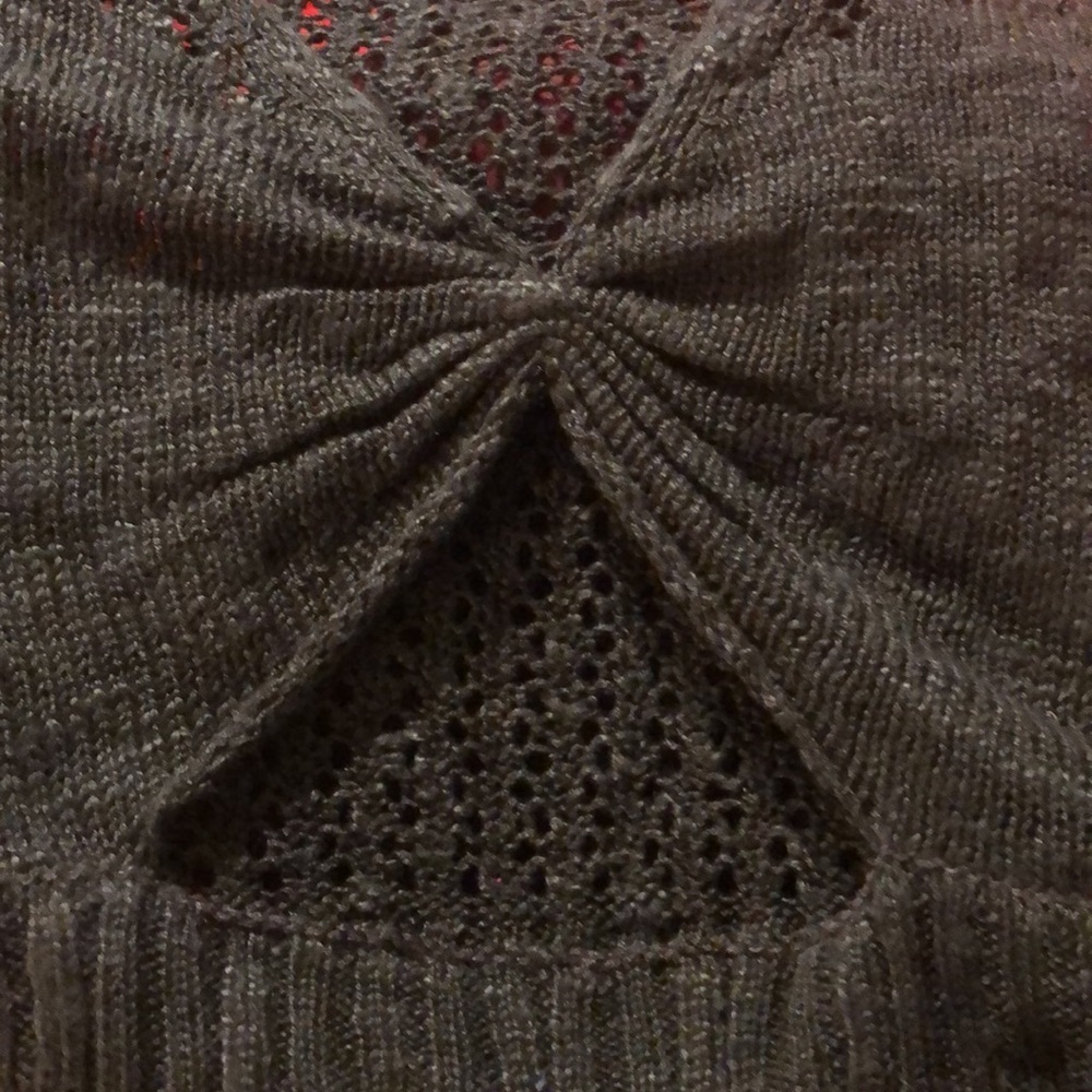 Chic Grey/Black Knit Sweater - Picture 14 of 14